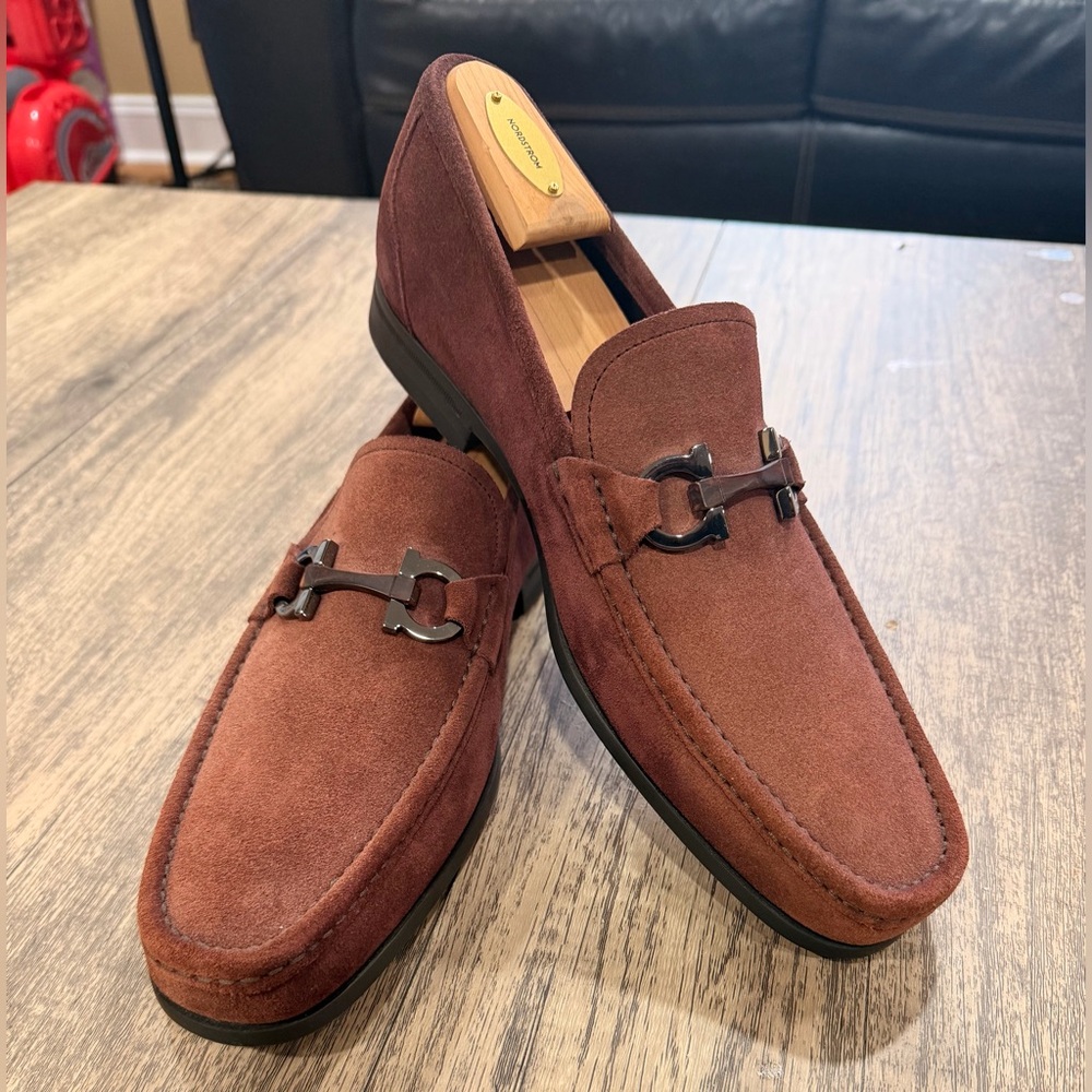 Like NEW Salvatore Ferragamo Men's Grandioso Suede Loafers - Burgundy Suade